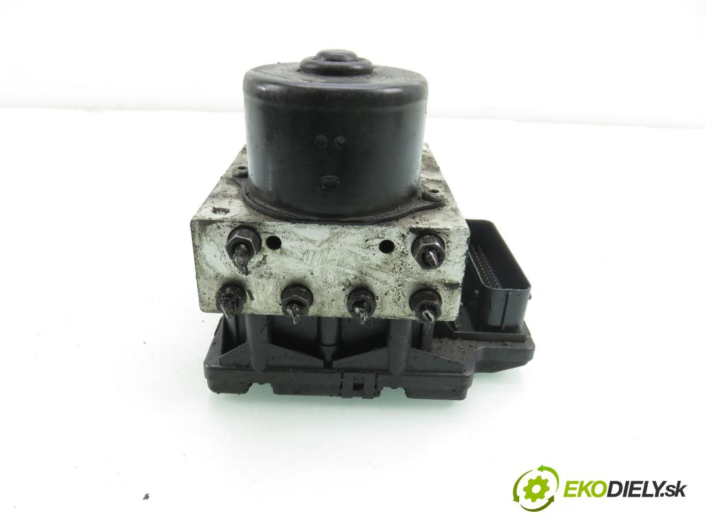 VW GOLF IV (1J1) HB 2000 81,00 1.9 TDI - AHF 1896,00 pumpa ABS 1J0907379S ; 1J0614517 (Pumpa ABS)