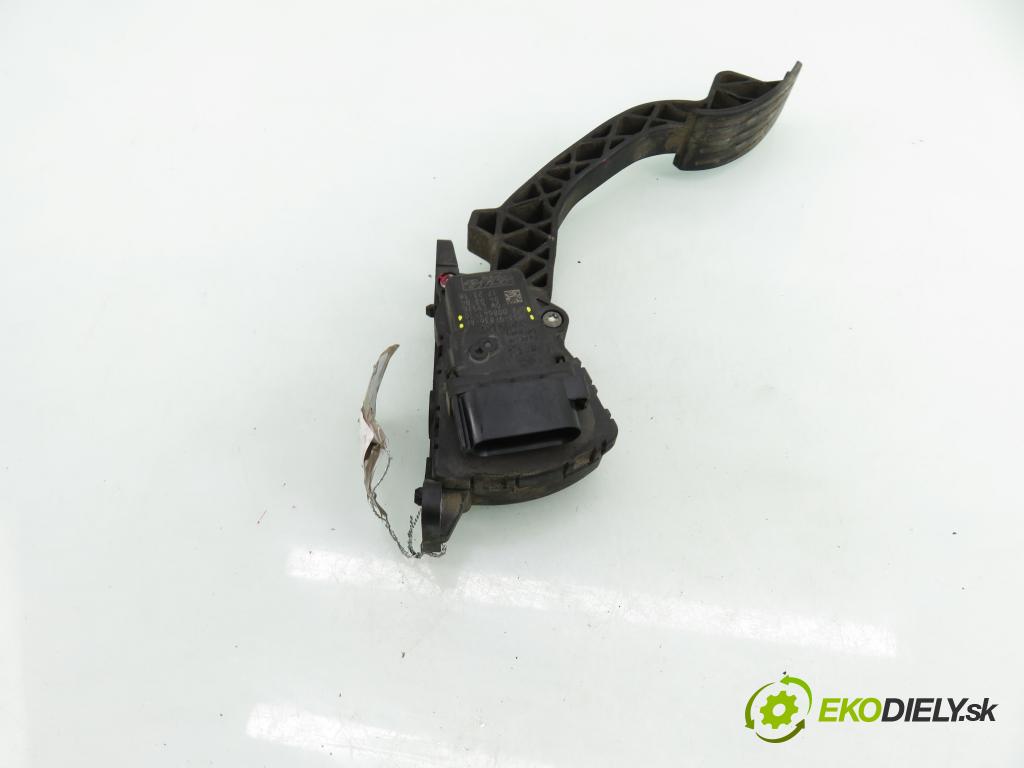 FORD FOCUS C-MAX (DM2) MINIVAN 2004 100,00 2.0 TDCi - G6DA 1997,00 potenciometr plynového pedálu 3M519F836AF ; 6PV00864110 (Potenciometr plynového pedálu)