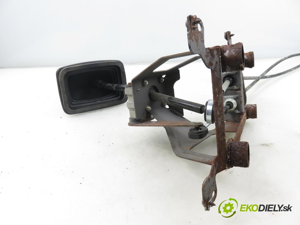 RENAULT MASTER II Platforma / podwozie (ED/HD/UD) KABINA/PLATFORMA 2000 59,00 2.5 D - S8U 770 2499,00 ZVEDÁK: