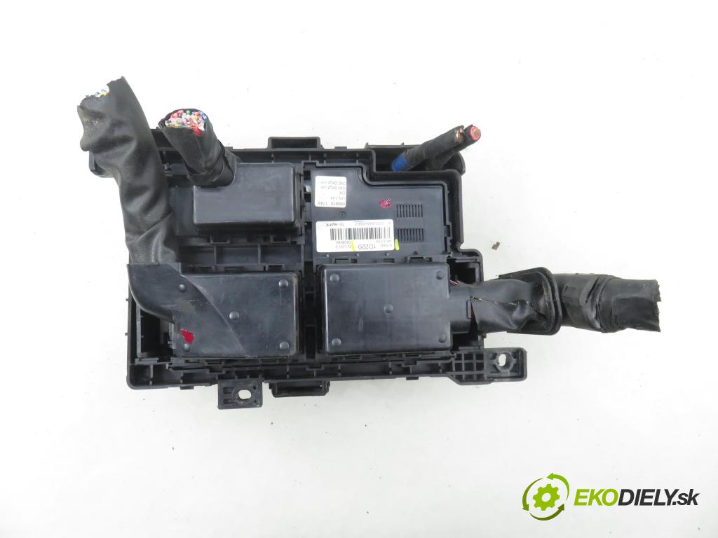 KIA CARENS III (UN) MINIVAN 2006 103,00 2.0 CRDi 140 1991,00 MODUL BSM 919501D220