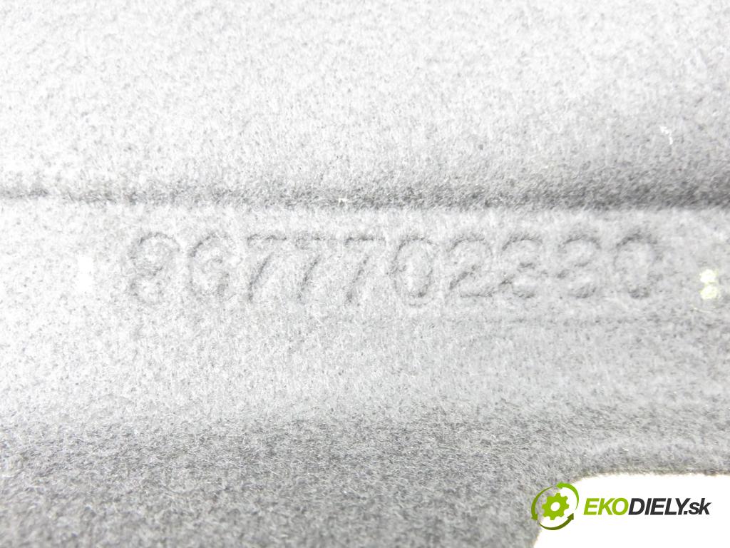 PEUGEOT 2008 I (CU_) KOMBI 2013 84,00 1.6 HDi - 9HD (DV6CTED) 1560,00 POLKA: kufr 9677702380
