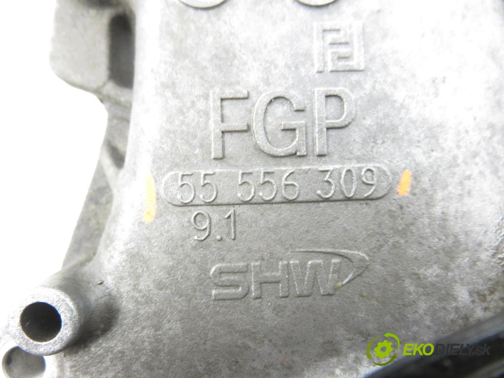 OPEL CORSA C (X01) HB 2004 59,00 1.2 16V Twinport 80 - Z 12 XEP 1229,00 pumpa oleje 55556309 (Olejové čerpadlo)