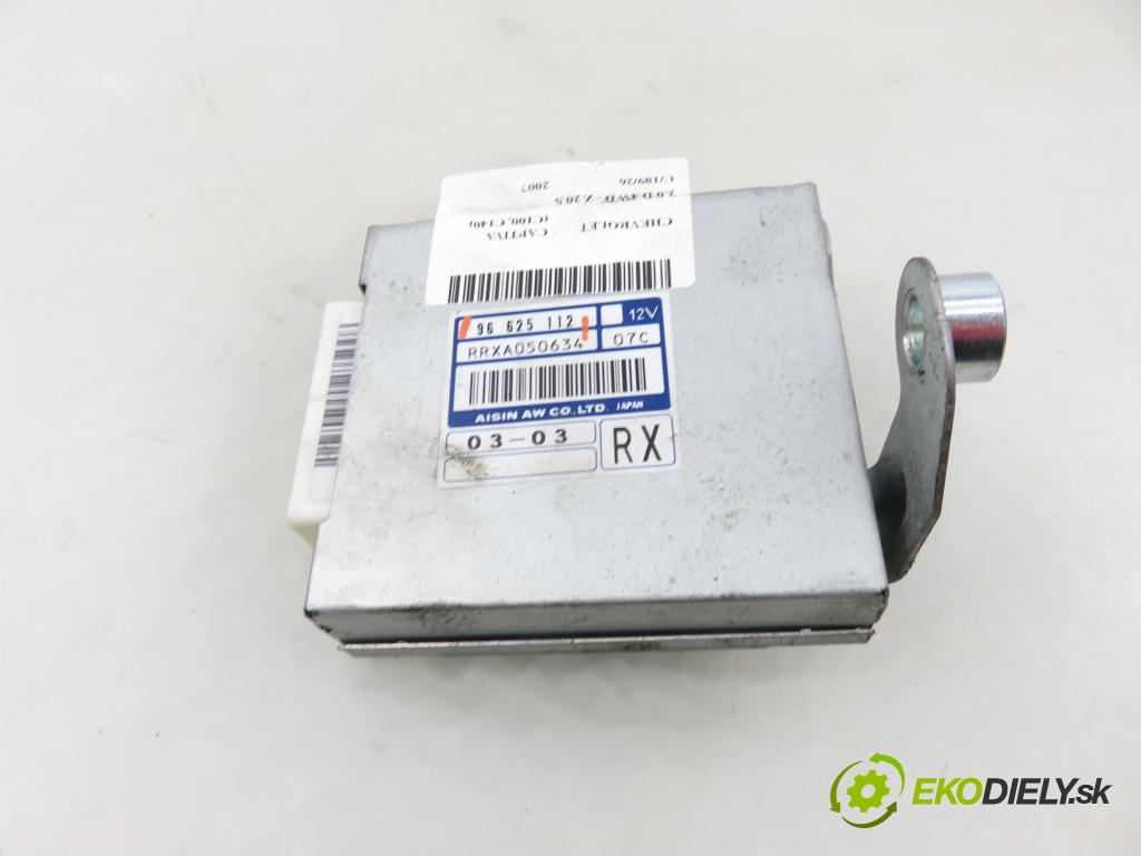 CHEVROLET CAPTIVA (C100, C140) SUV 2007 110,00 2.0 D 4WD 1991,00 Riadiaca jednotka prevodovky 96625112