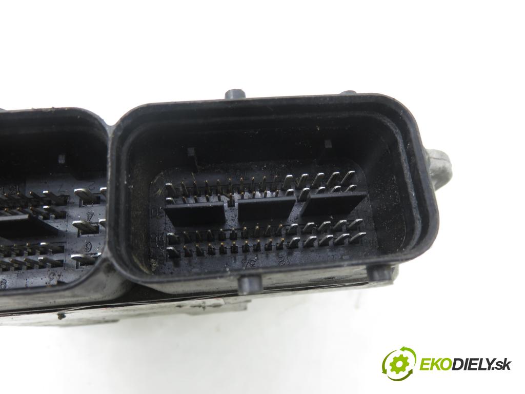 CHEVROLET CAPTIVA (C100, C140) SUV 2007 110,00 2.0 D 4WD 1991,00 Riadiaca jednotka Motor 0281014296 ; 96858577