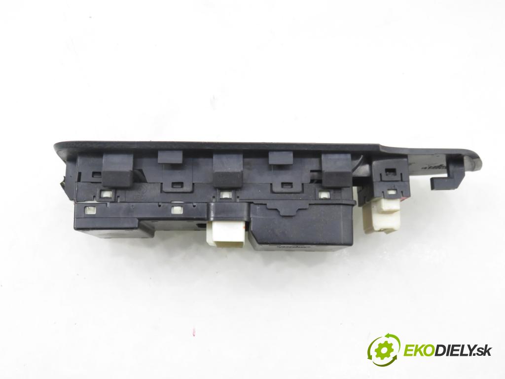 CHEVROLET CAPTIVA (C100, C140) SUV 2007 110,00 2.0 D 4WD 1991,00 Panel ovládania okien