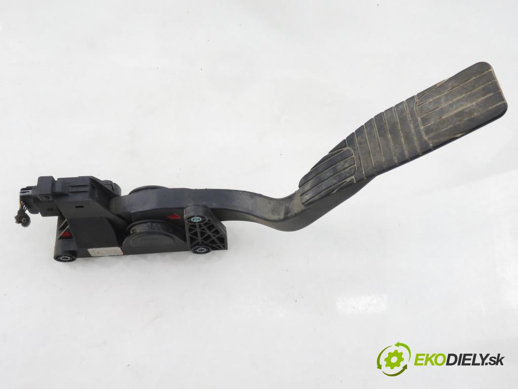 CHEVROLET CAPTIVA (C100, C140) SUV 2007 110,00 2.0 D 4WD 1991,00 Potenciometer plynu 96625893 (Potenciometer plynového pedálu)