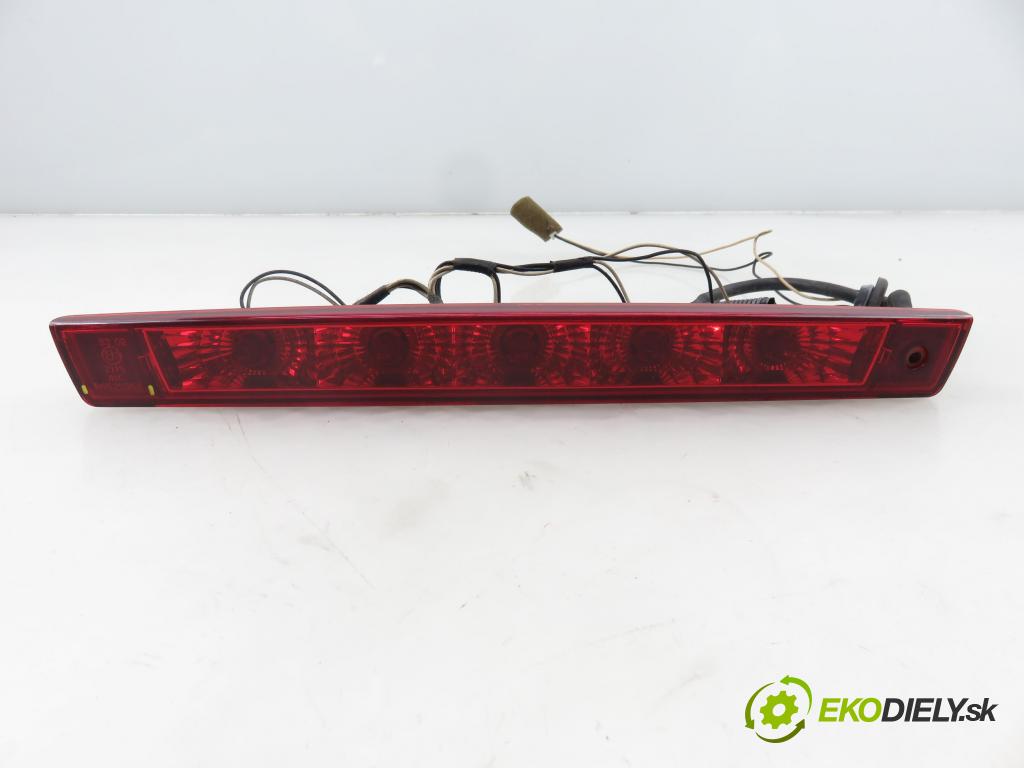CHEVROLET CAPTIVA (C100, C140) SUV 2007 110,00 2.0 D 4WD 1991,00 svetlo bŕzd 96626968