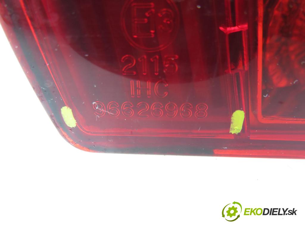 CHEVROLET CAPTIVA (C100, C140) SUV 2007 110,00 2.0 D 4WD 1991,00 SVĚTLO bŕzd 96626968