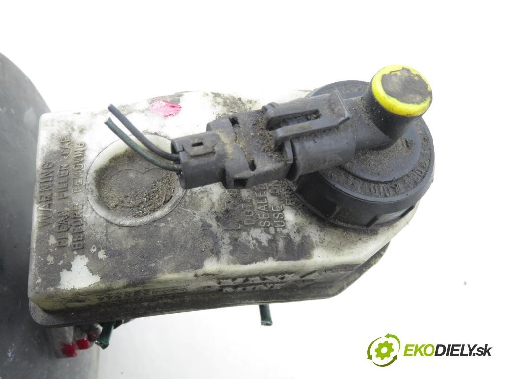 RENAULT SCENIC I (JA0/1_) MINIVAN 2001 75,00 1.9 dCi 102 - F9Q 732 1870,00 Posilovač 8200069904A ; 03786420014 (Servočerpadlo)