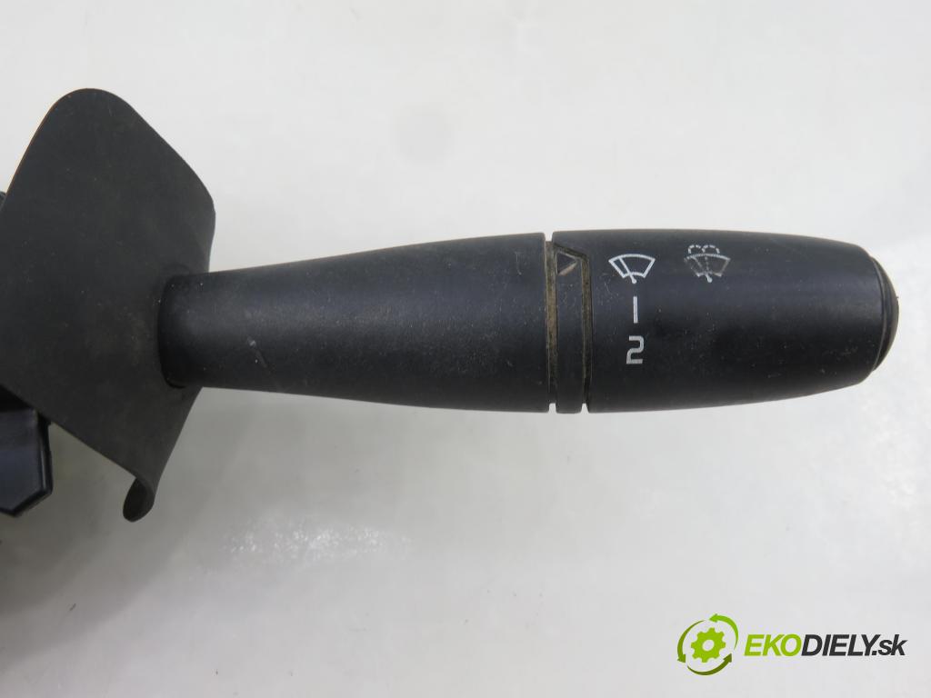 RENAULT MASTER II Platforma / podwozie (ED/HD/UD) KABINA/PLATFORMA 2000 59,00 2.5 D - S8U 770 2499,00 páčka/prepínač V7700354626 ; 54034997A