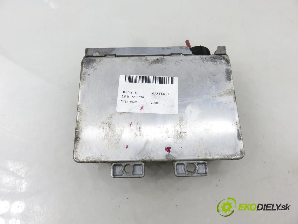 RENAULT MASTER II Platforma / podwozie (ED/HD/UD) KABINA/PLATFORMA 2000 59,00 2.5 D - S8U 770 2499,00 řídící jednotka motora 7700311655