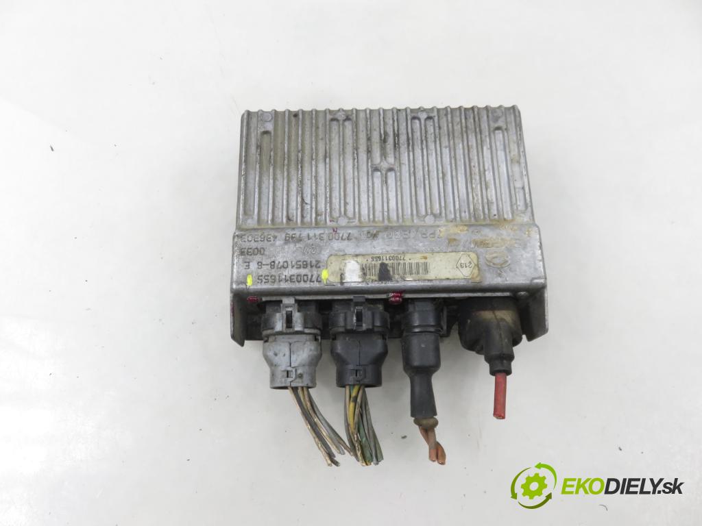 RENAULT MASTER II Platforma / podwozie (ED/HD/UD) KABINA/PLATFORMA 2000 59,00 2.5 D - S8U 770 2499,00 řídící jednotka motora 7700311655