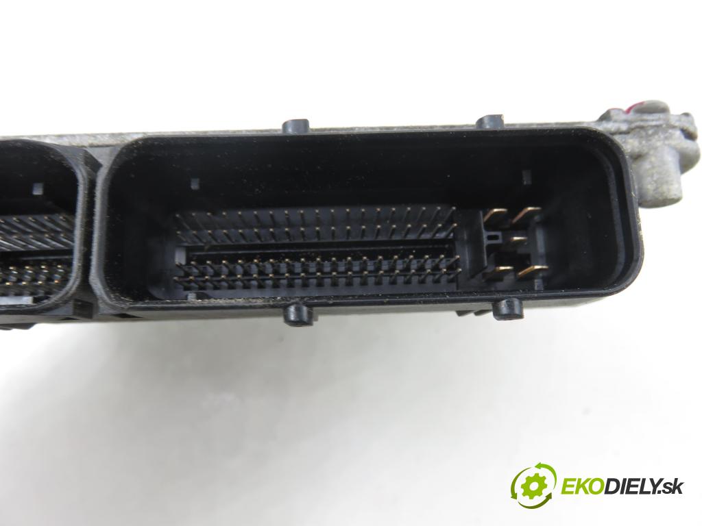 VW GOLF IV Variant (1J5) KOMBI 1999 74,00 1.6 - APF 1595,00 Riadiaca jednotka Motor 5WP4001905 ; 06A906033