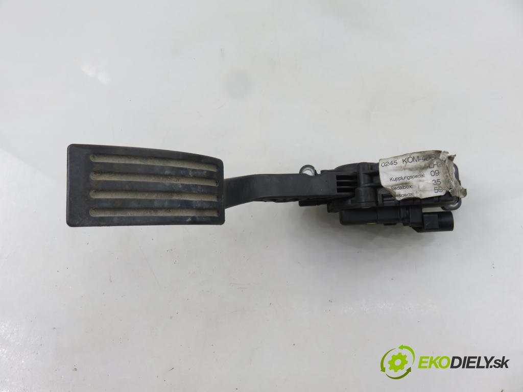 FORD FOCUS II Turnier (DA_, FFS, DS) KOMBI 2005 66,00 1.6 TDCI 90 1560,00 potenciometr plynového pedálu 4M519F836AH ; 6PV00864101 (Potenciometr plynového pedálu)
