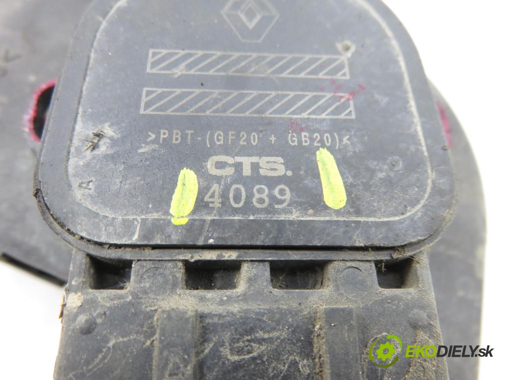 RENAULT SCENIC I (JA0/1_) MINIVAN 2001 75,00 1.9 dCi 102 - F9Q 732 1870,00 potenciometr plynového pedálu 7700431918 ; CTS4089 (Potenciometr plynového pedálu)