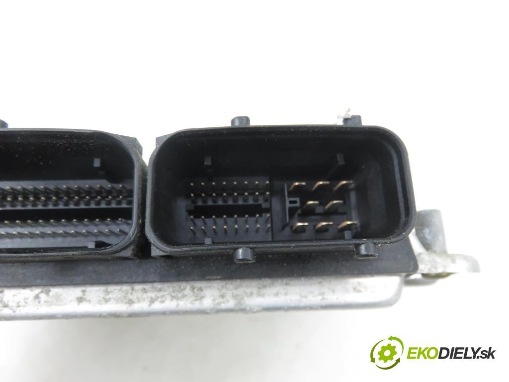 SKODA OCTAVIA I Combi (1U5) KOMBI 2001 81,00 1.9 TDI 110 - ASV 1896,00 Riadiaca jednotka Motor 038906012CL ; 0281010380