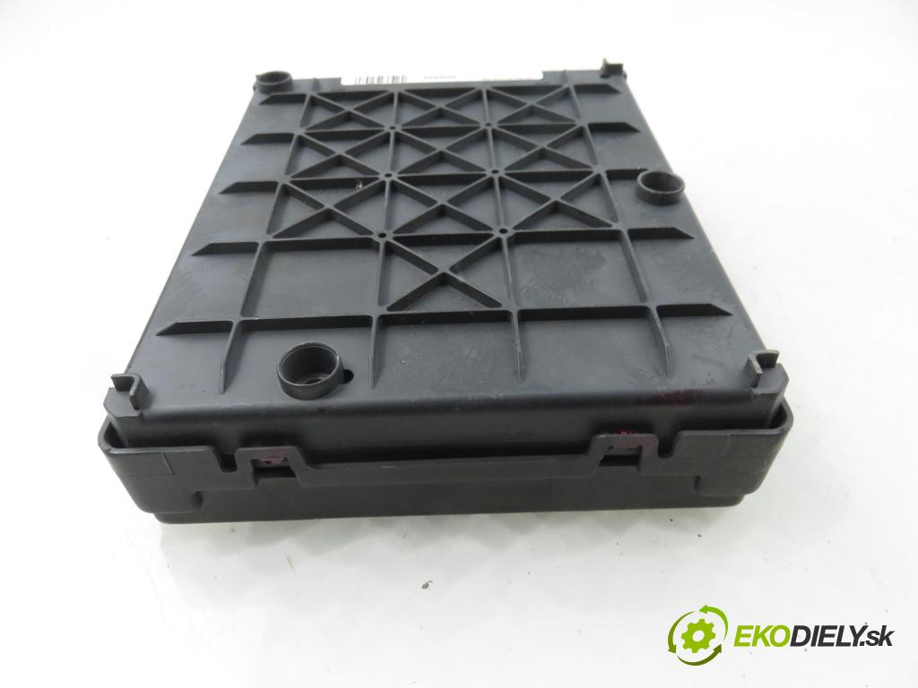 RENAULT SCENIC I (JA0/1_) MINIVAN 2001 75,00 1.9 dCi 102 - F9Q 732 1870,00 MODUL BSI S108502610G ; 8200029342B