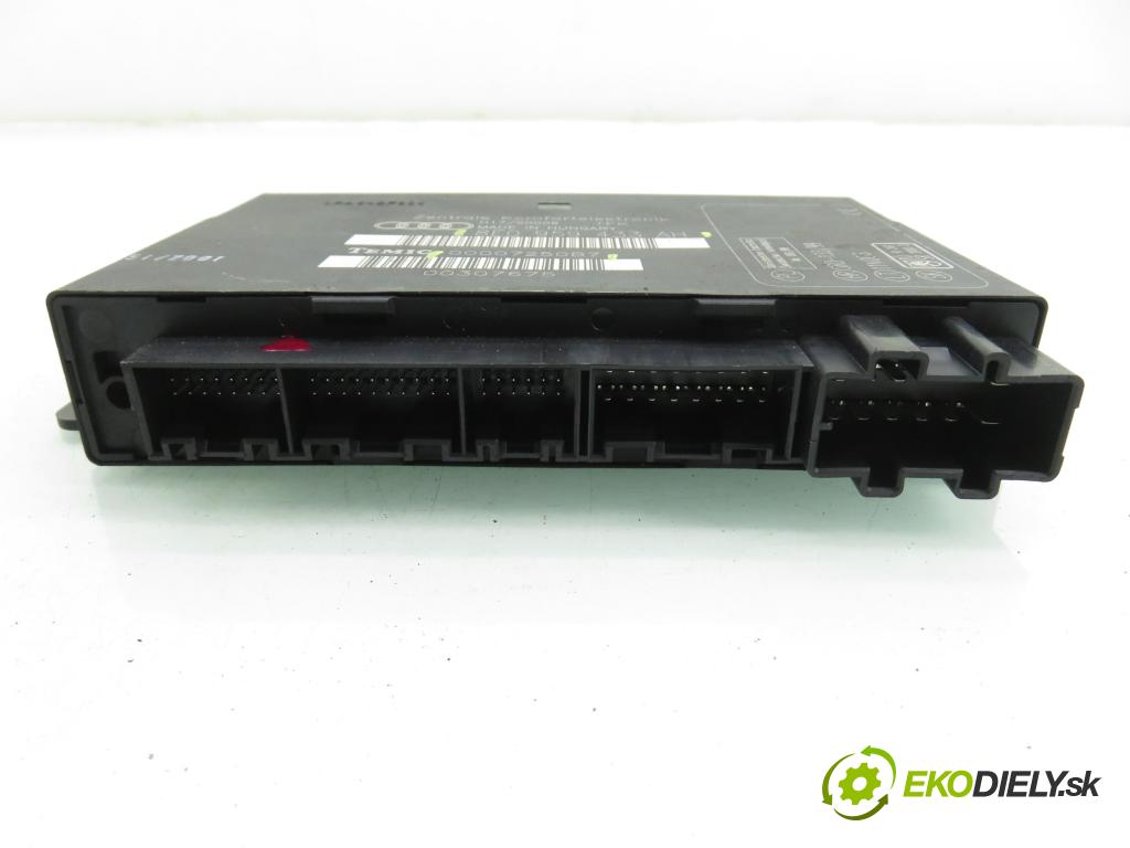 AUDI A4 Avant (8E5, B6) KOMBI 2002 96,00 1.9 TDI PD 130 - AVF 1896,00 MODUL komfortu 8E0959433AH ; 00007250B7