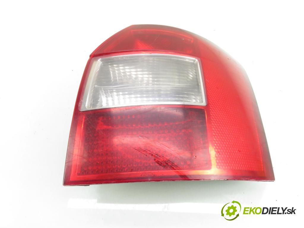 AUDI A4 Avant (8E5, B6) KOMBI 2002 96,00 1.9 TDI PD 130 - AVF 1896,00 Svetlo pravé zadné 8E9945096