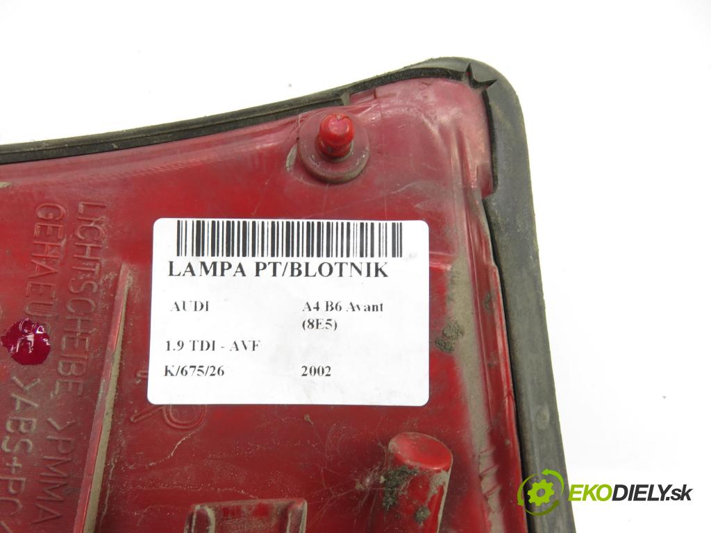 AUDI A4 Avant (8E5, B6) KOMBI 2002 96,00 1.9 TDI PD 130 - AVF 1896,00 Svetlo pravé zadné 8E9945096
