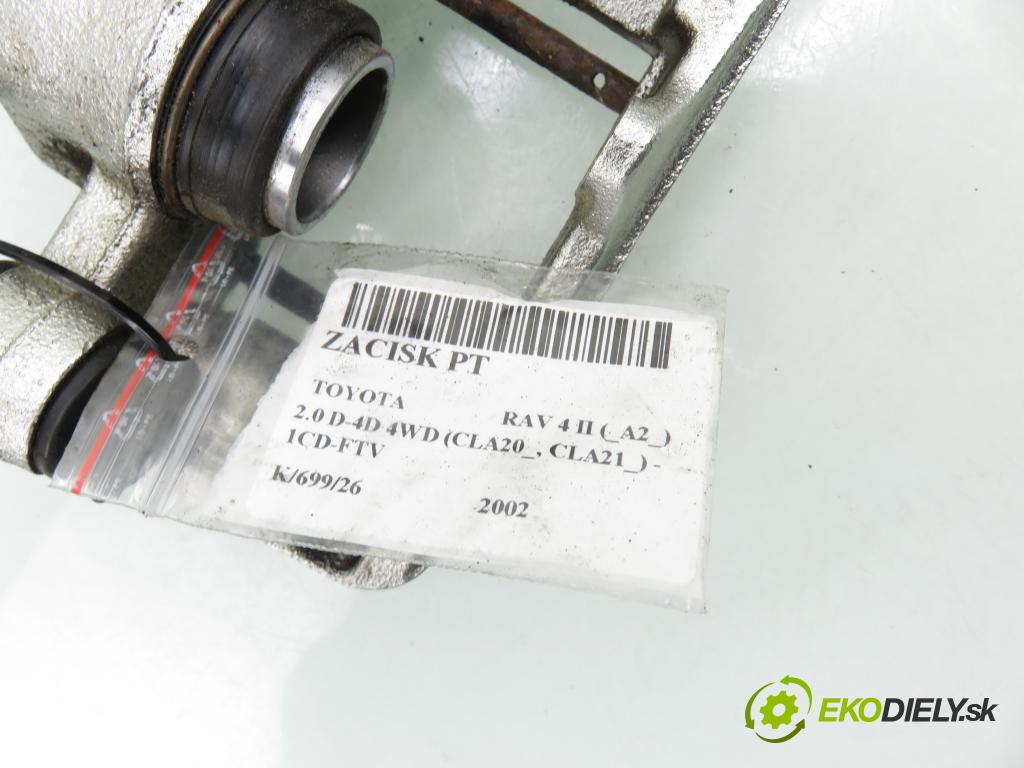 TOYOTA RAV 4 II (_A2_) SUV 2002 85,00 2.0 D-4D 4WD 116 - 1CD-FTV 1995,00 Brzdič strmeň pravé zadné