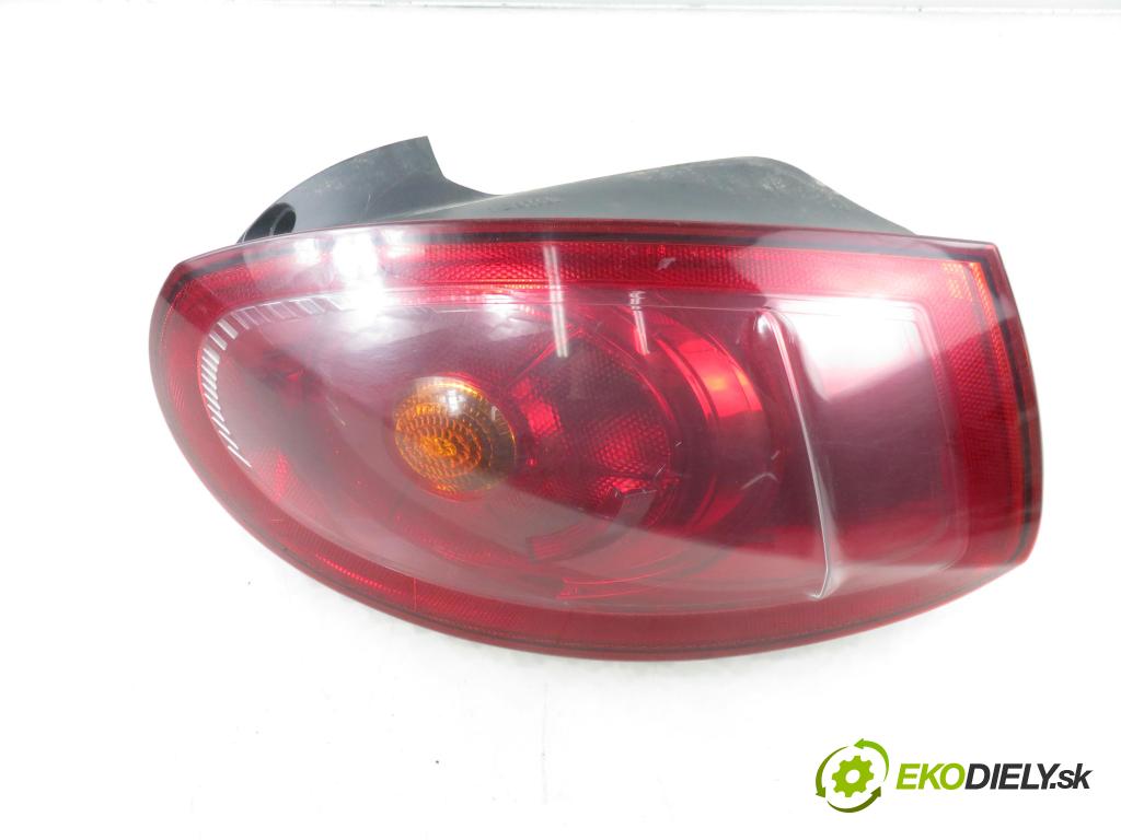 FIAT BRAVO II (198_) HB 2007 66,00 1.4 - 192 B2.000 1368,00 světlo pravé zadní 51757542