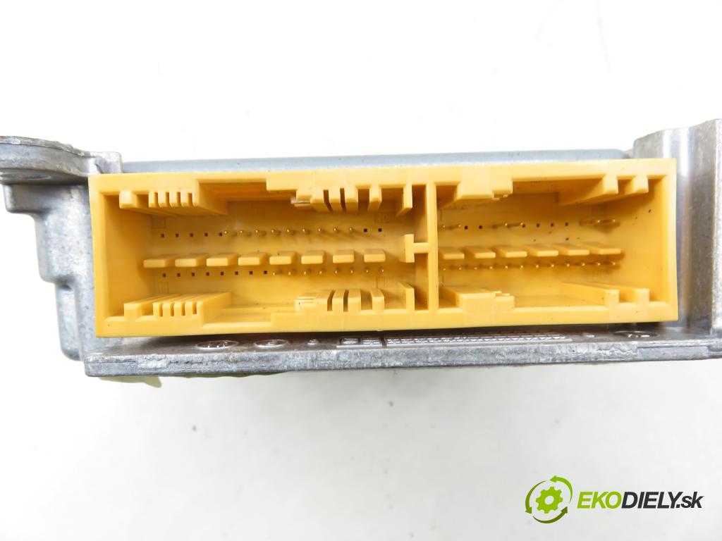 FIAT BRAVO II (198_) HB 2007 66,00 1.4 - 192 B2.000 1368,00 MODUL air BAG 51775402 ; 5WK43640