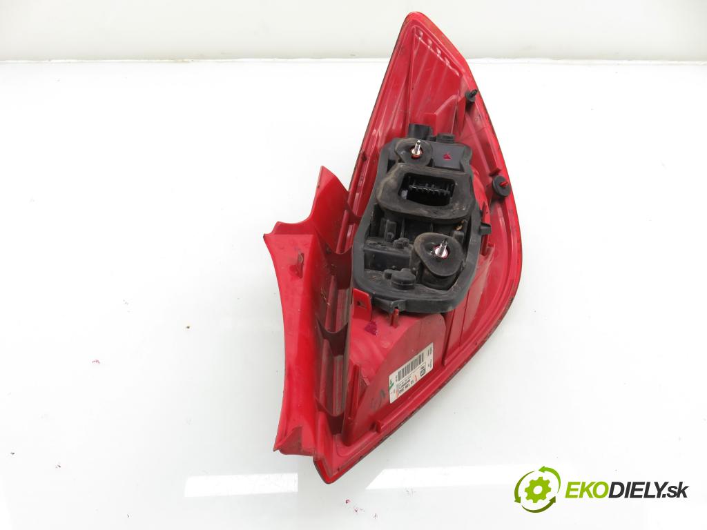 OPEL CORSA D (S07) HB 2010 55,00 1.3 CDTI - Z 13 DTJ 1248,00 Svetlo ľavé zadné 13186350