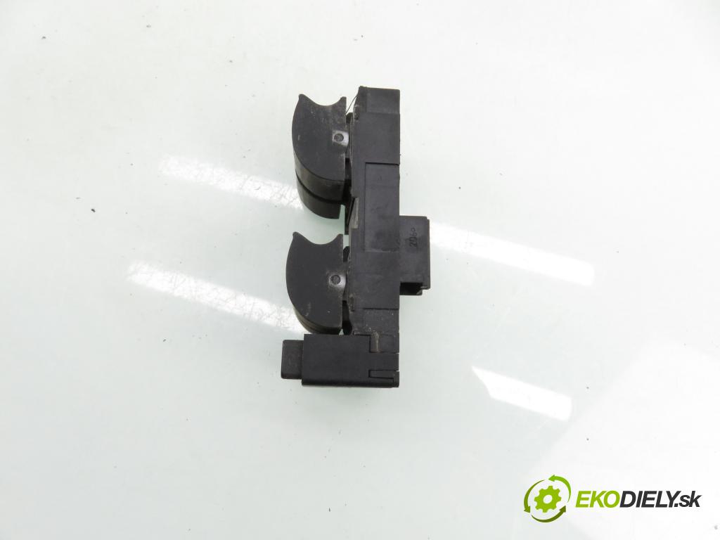AUDI A4 Avant (8E5, B6) KOMBI 2002 96,00 1.9 TDI PD 130 - AVF 1896,00 Panel ovládania okien 8Z0959851B