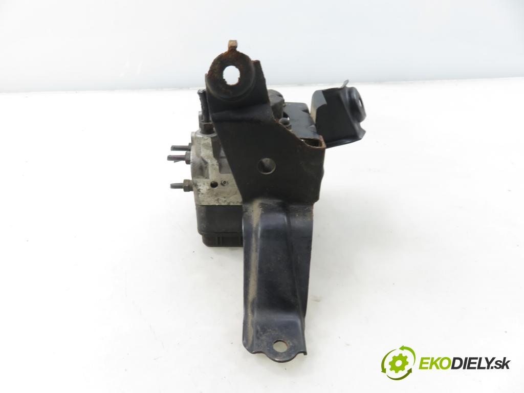 TOYOTA RAV 4 II (_A2_) SUV 2002 85,00 2.0 D-4D 4WD 116 - 1CD-FTV 1995,00 Pumpa ABS 4451042080 ; 8954142050 ; 1338000020 (Pumpa ABS)