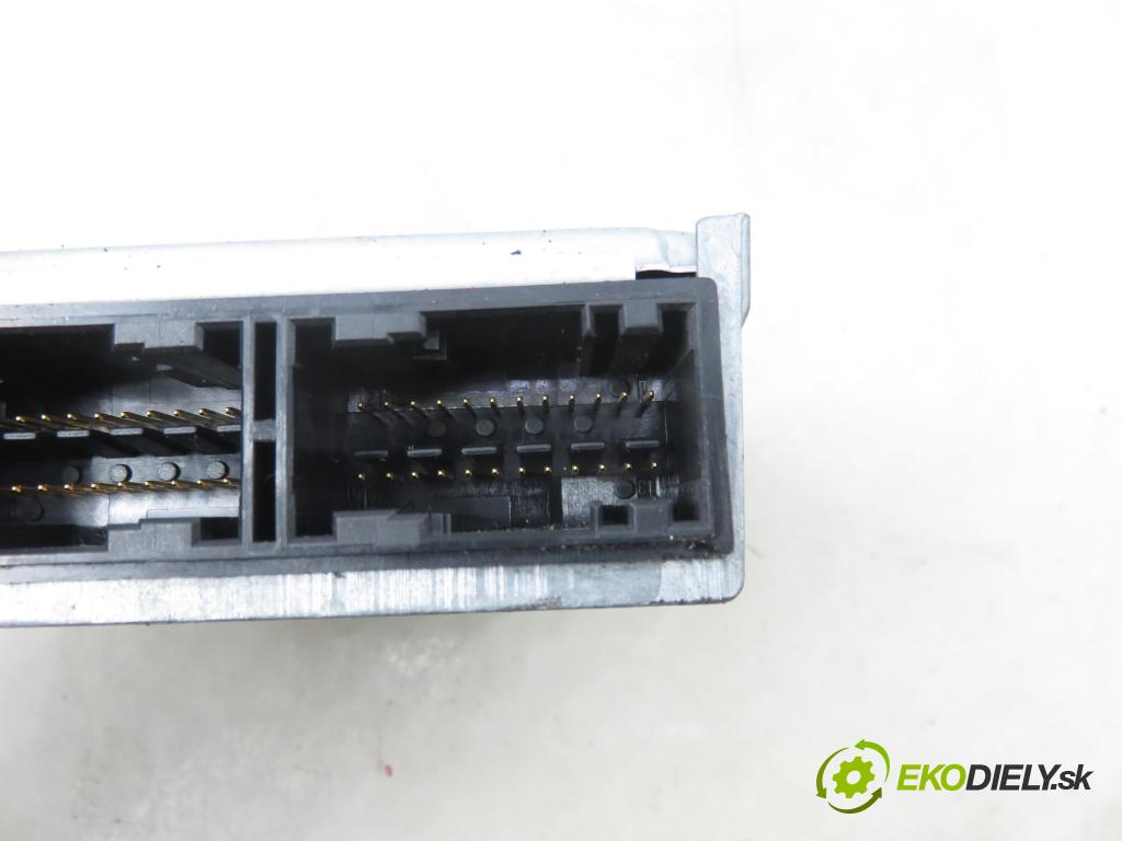 CITROEN NEMO Skrzynia (AA_) FURGON 2009 50,00 1.4 HDi - 8HS (DV4TED) 1398,00 MODUL air BAG 610155800E