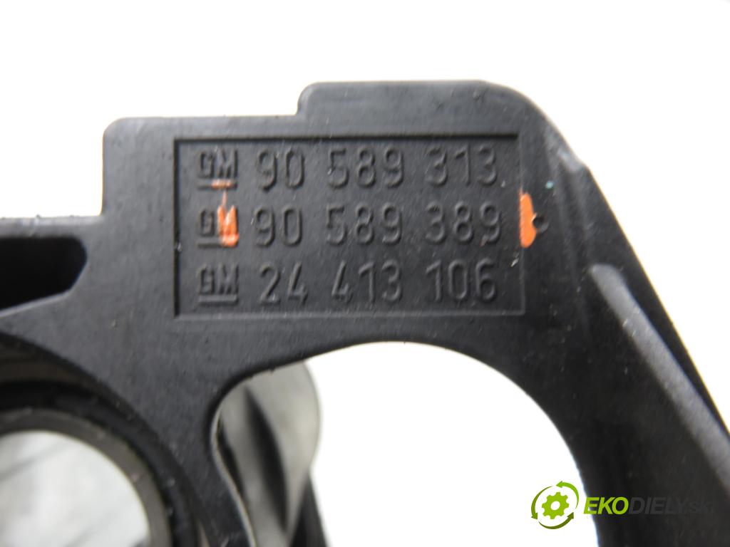 OPEL MERIVA A nadwozie wielkoprzestrzenne (MPV) (X03) MINIVAN 2003 74,00 1.6 16V - Z 16 XE 1598,00 spinačka 90589389 ; 24445098 ; 5WK4763 (Spínacia skrinka)