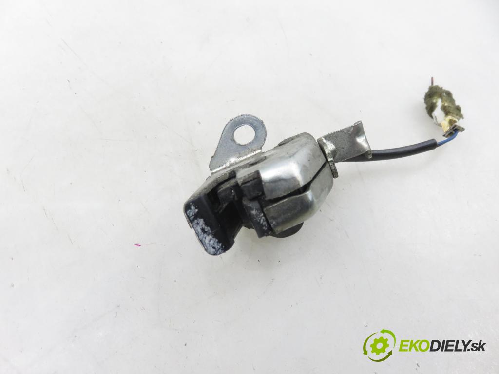 CITROEN NEMO Skrzynia (AA_) FURGON 2009 50,00 1.4 HDi - 8HS (DV4TED) 1398,00 zámok dvierka 1355028080