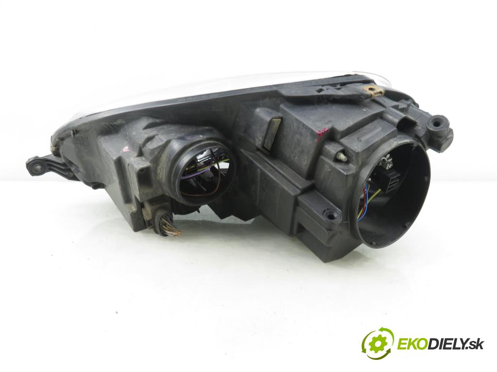 VW GOLF V Variant (1K5) KOMBI 2008 77,00 1.9 TDI - BLS 1896,00 Svetlo PP