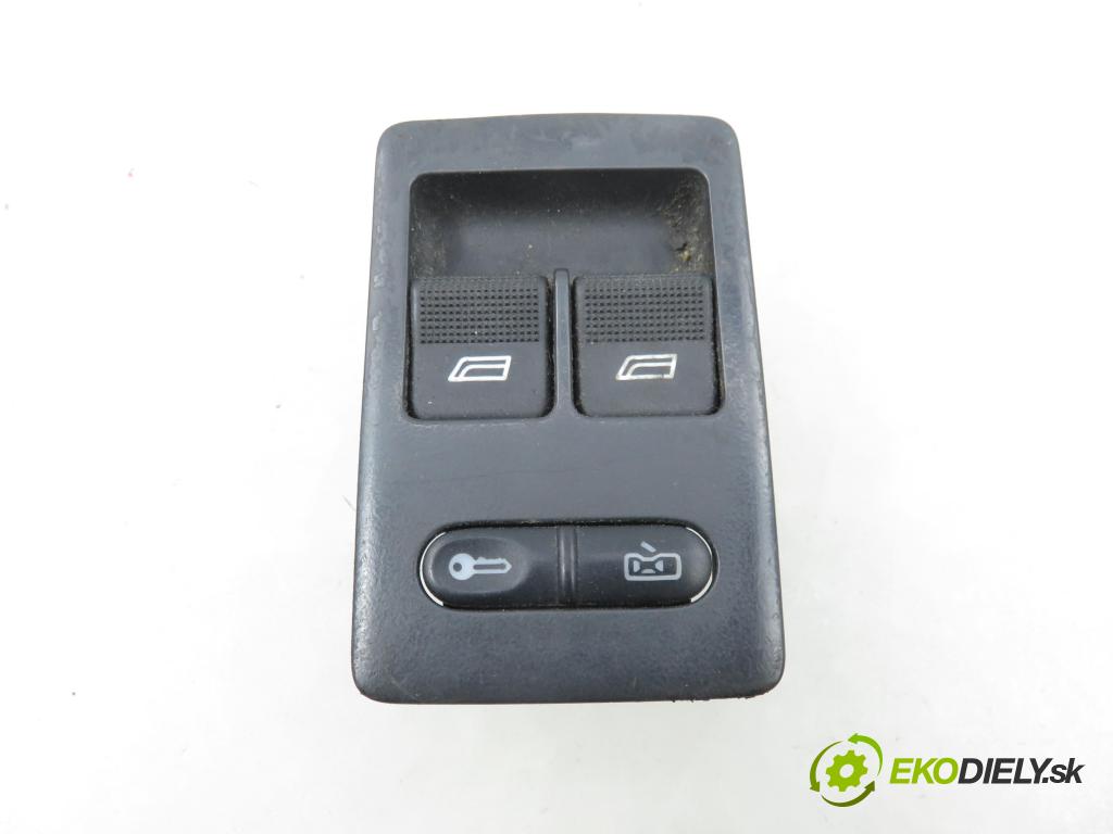 VW POLO (6N2) HB 1999 74,00 1.4 16V - AFK 1390,00 Panel ovládania okien 6N0959549A ; 6N0959539B