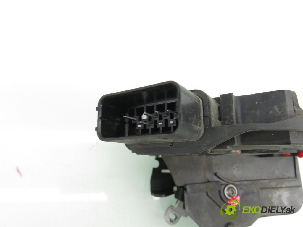 FORD MONDEO IV Turnier (BA7) KOMBI 2010 103,00 2.0 TDCi - QXBB 1997,00 zámok LTE 6M2AR26413BC