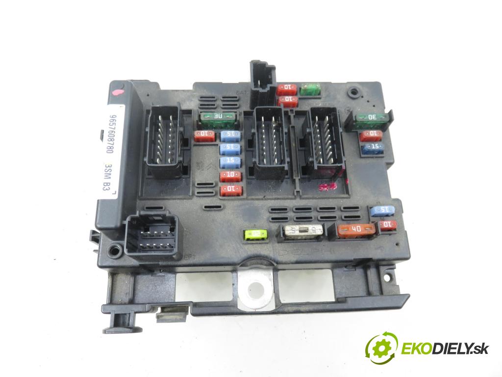 PEUGEOT 206 liftback (2A/C) HB 2005 50,00 1.4 HDi 8V 70 - 8HZ 1398,00 MODUL BSM 9657608780