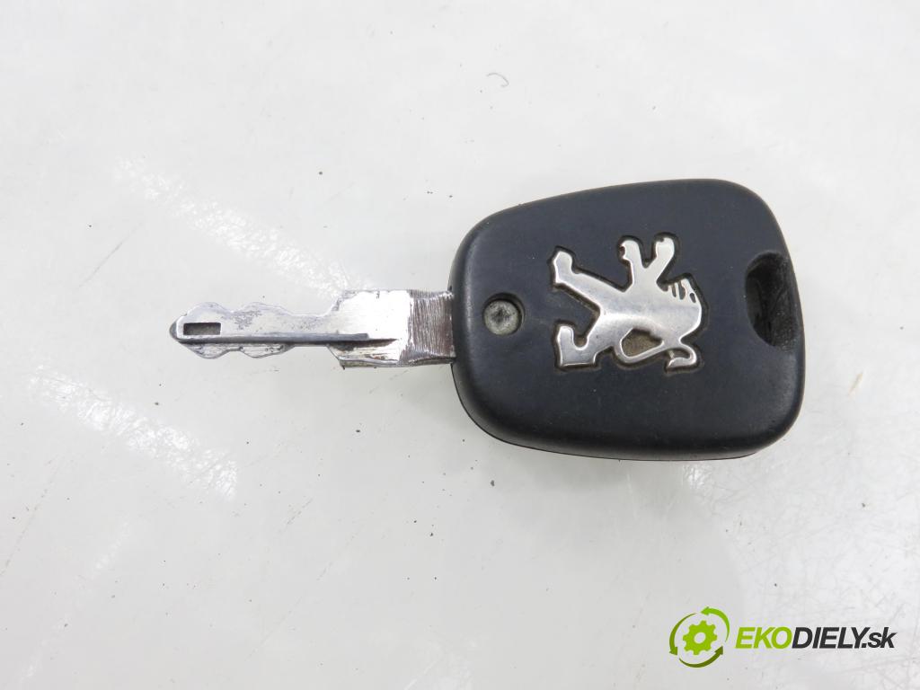 PEUGEOT 206 liftback (2A/C) HB 2005 50,00 1.4 HDi 8V 70 - 8HZ 1398,00 zátka nádrže paliva