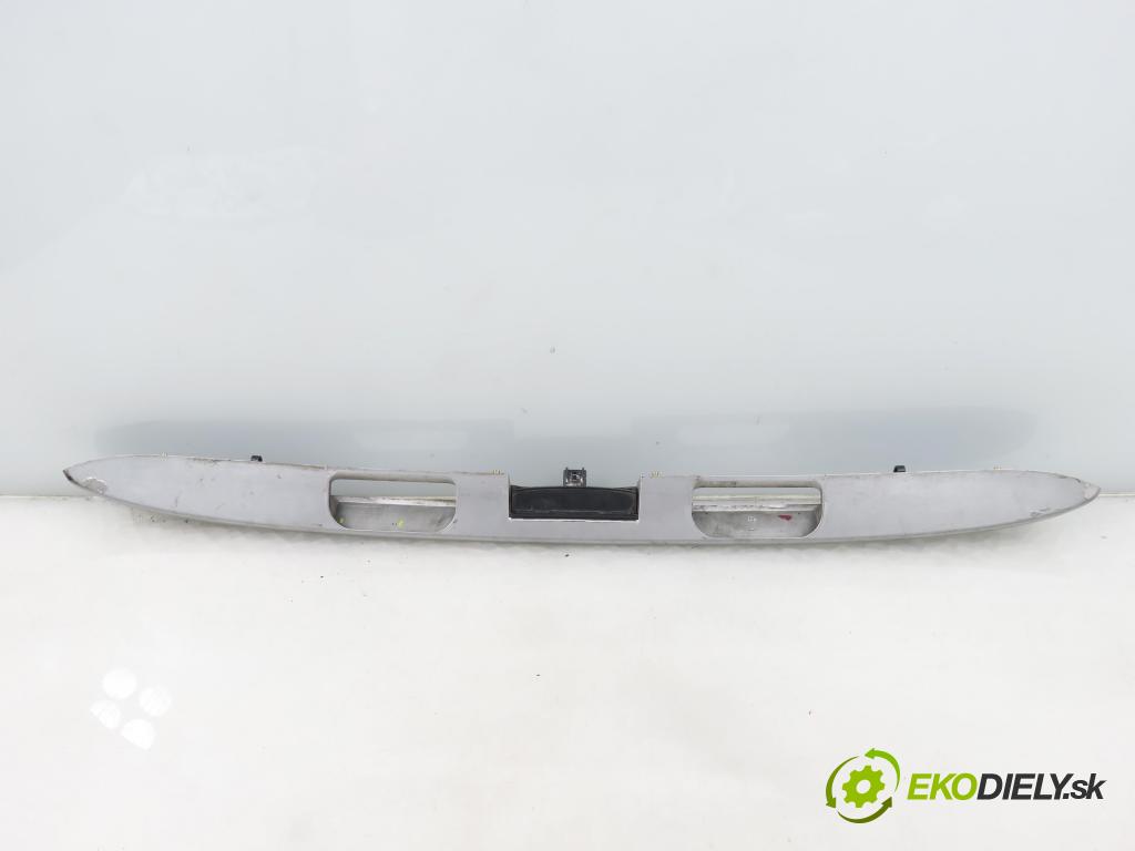 PEUGEOT 307 SW (3H) KOMBI 2002 79,00 2.0 HDI 110 - RHS 1997,00 Zadné čelo dverí kufor 9638615777 ; 9638615777D