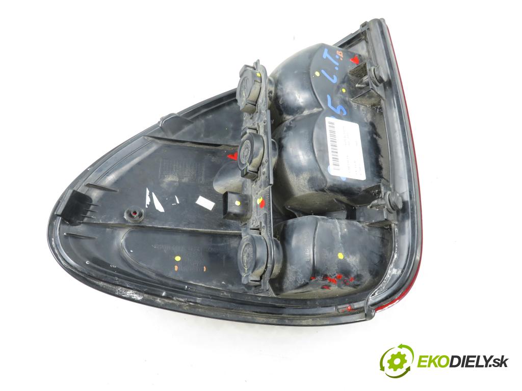 CHRYSLER VOYAGER IV (RG, RS) VAN 2001 160,00 3.8 - EGH 3778,00 Svetlo ľavé zadné 04857601