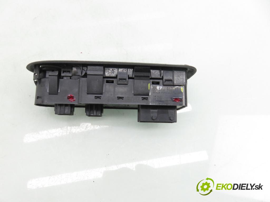 PEUGEOT 308 (4A_, 4C_) HB 2012 0,00 1.6 HDi - 9HR (DV6C) 1560,00 Panel ovládania okien 96644917XT