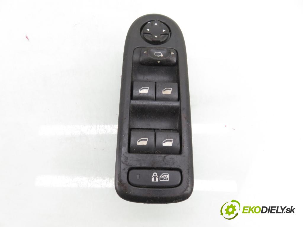 PEUGEOT 308 (4A_, 4C_) HB 2012 0,00 1.6 HDi - 9HR (DV6C) 1560,00 Panel ovládania okien 96644917XT