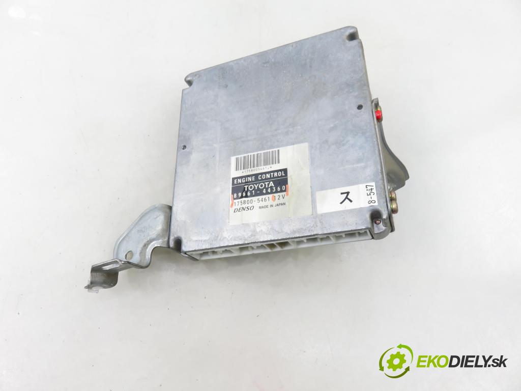 TOYOTA AVENSIS VERSO (_M2_) MINIVAN 2004 85,00 2.0 D (CLM20_) - 1CD-FTV 1995,00 řídící jednotka motora 8966144360 ; 1758005461