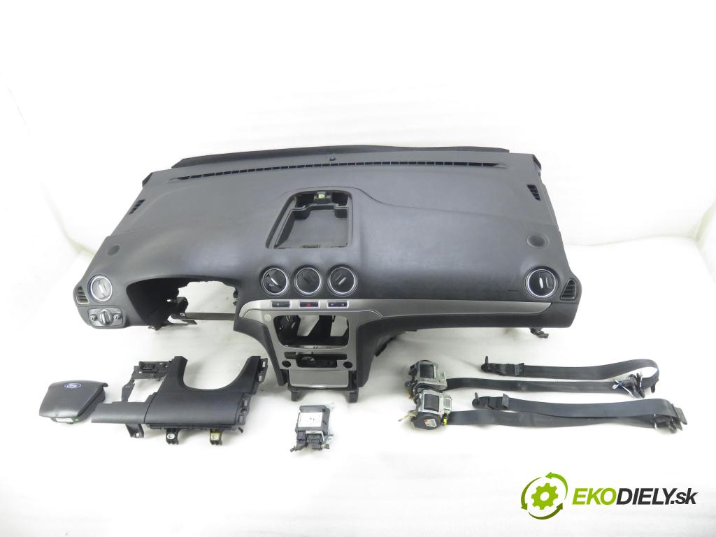 FORD S-MAX (WA6) MINIVAN 2010 103,00 2.0 TDCi - QXWC 1997,00 palubovka