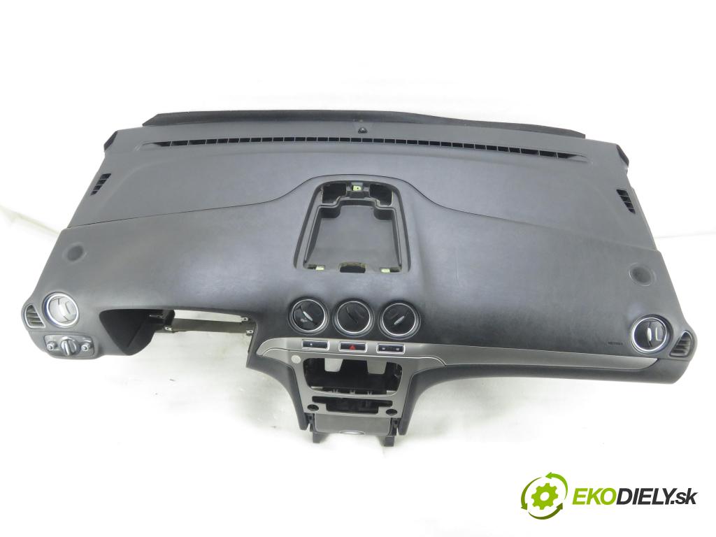 FORD S-MAX (WA6) MINIVAN 2010 103,00 2.0 TDCi - QXWC 1997,00 palubovka