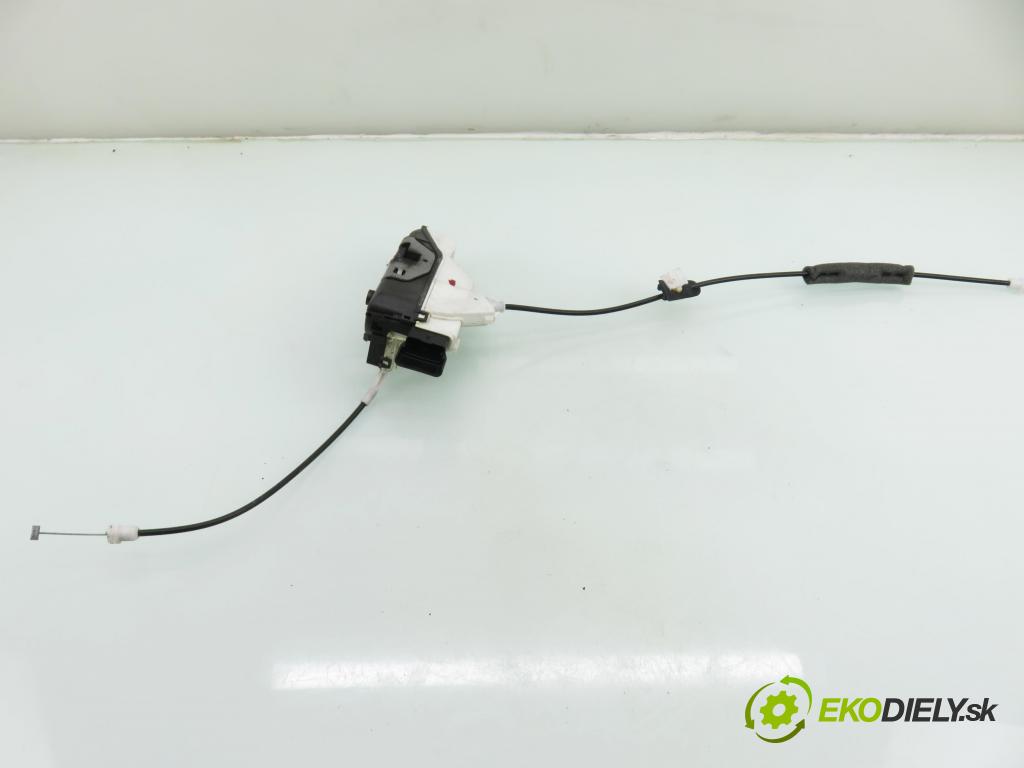 PEUGEOT 308 (4A_, 4C_) HB 2012 0,00 1.6 HDi - 9HR (DV6C) 1560,00 zámok 006166 ; PSA006166