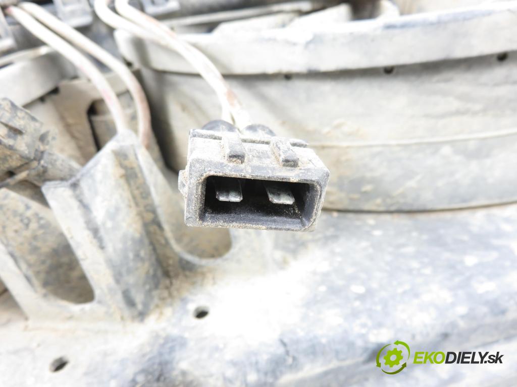 VW TRANSPORTER IV Autobus (70XB, 70XC, 7DB, 7DW, 7DK) BUS 1997 57,00 2.4 D 78 2370,00 ventilátor chladič vody 7D0121207