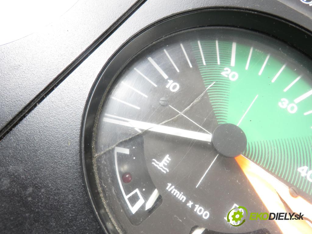 VW LT 40-55 I Platforma / podwozie (293-909) KABINA/PLATFORMA 1995 70,00 2.4 TD - ACL 2383,00 prístrojovka na ODKAZ 281919033CT ; 281919059M