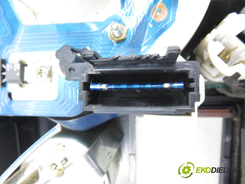 VW LT 40-55 I Platforma / podwozie (293-909) KABINA/PLATFORMA 1995 70,00 2.4 TD - ACL 2383,00 prístrojovka na ODKAZ 281919033CT ; 281919059M