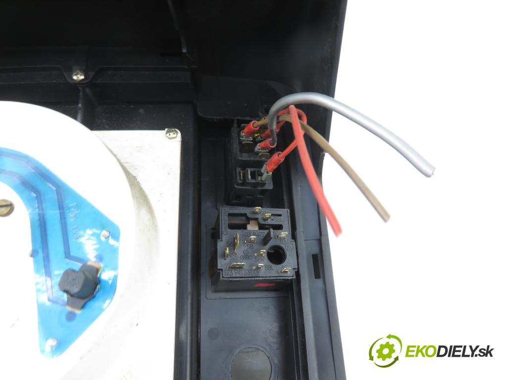 VW LT 40-55 I Platforma / podwozie (293-909) KABINA/PLATFORMA 1995 70,00 2.4 TD - ACL 2383,00 prístrojovka na ODKAZ 281919033CT ; 281919059M